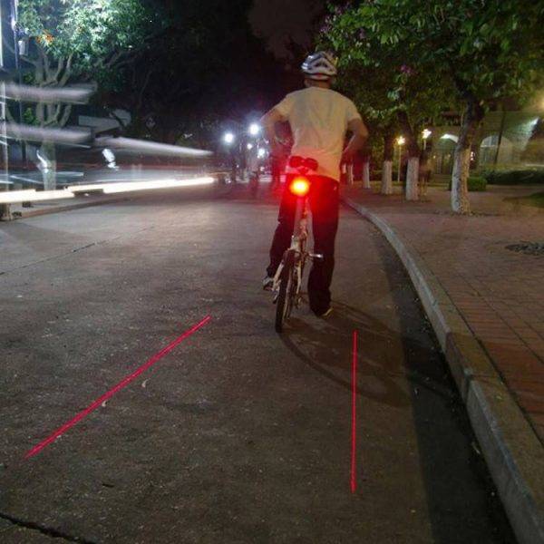 Kerékpár lámpa lézersávval